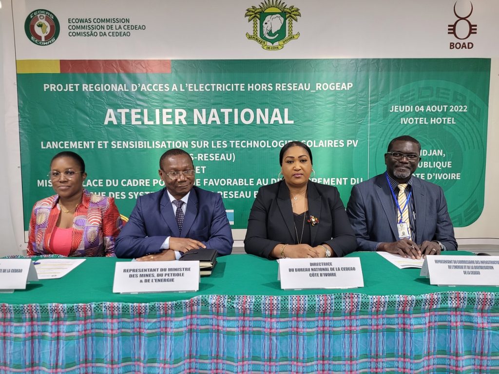 La CEDEAO lance officiellement les activités de son Projet Régional d’Accès à l’Électricité hors Réseau (ROGEAP) en Gambie et en Côte d’Ivoire.