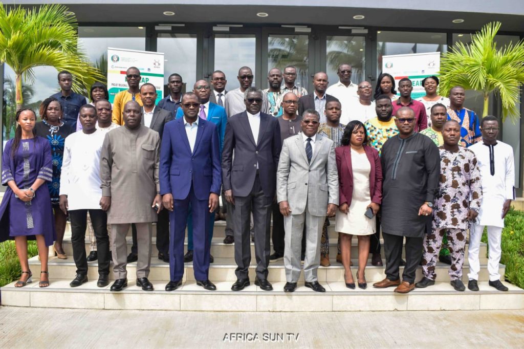 La CEDEAO met en place un réseau régional de journalistes et experts médias pour la visibilité des activités de son Projet Régional d’Accès à l’Électricité Hors Réseau (ROGEAP).
