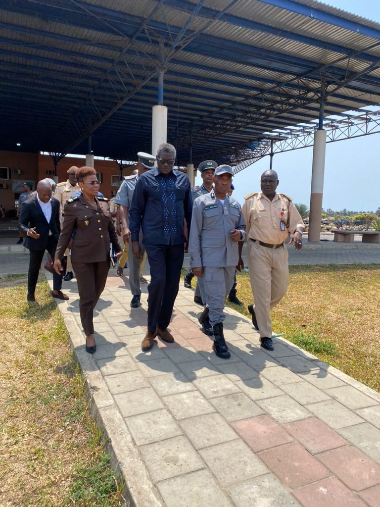 Visite du Représentant de la CEDEAO au Poste de Contrôles Juxtaposés (PCJ) de Semè-Kraké entre le Bénin et le Nigéria.
