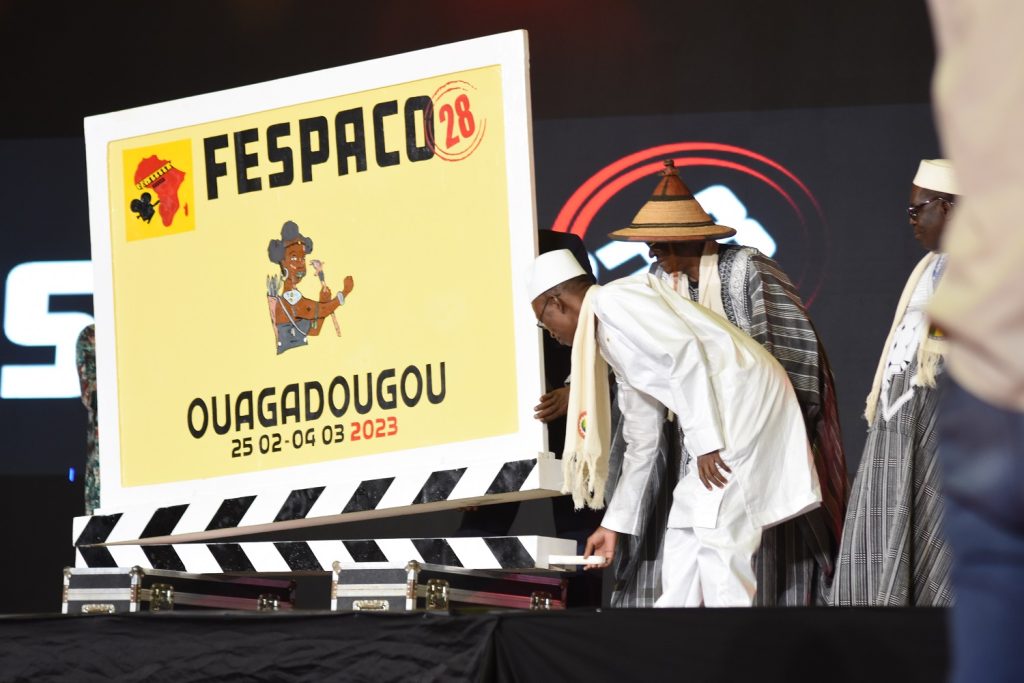 Clap officiel d’ouverture de la 28ème édition du FESPACO sous le thème « ci-némas d’Afrique et la culture de la paix ».