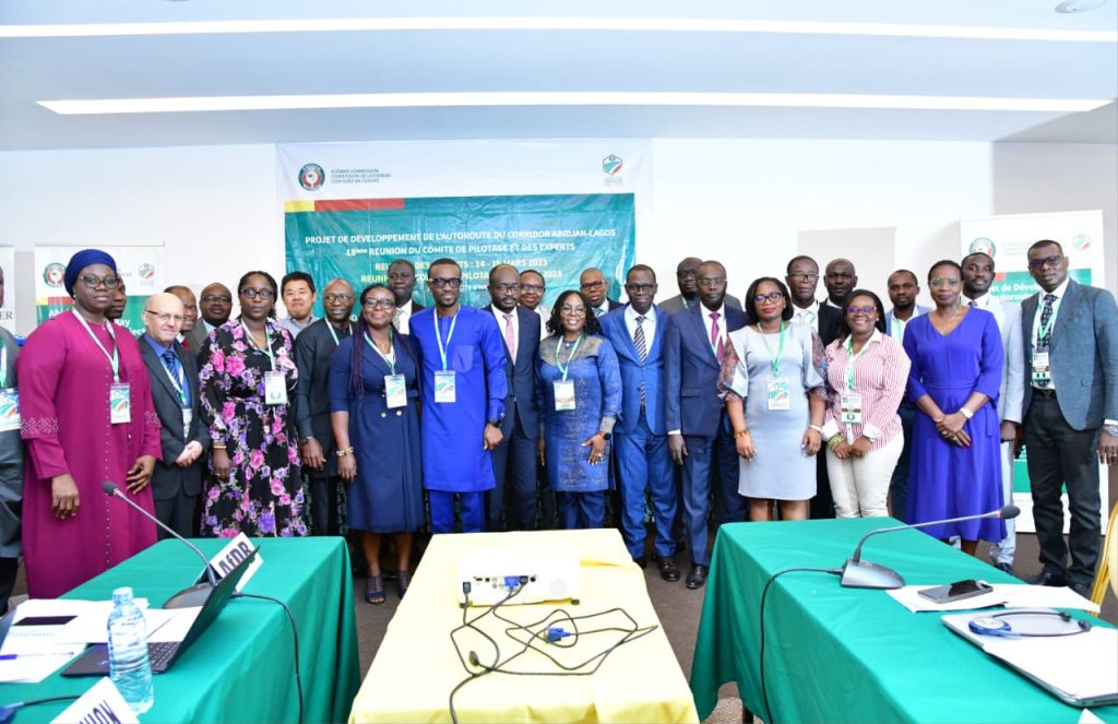 Project directors and engineers from the Abidjan – Lagos corridor members countries (CMCS) meet to review the progress of the technical and project preparatory studies
