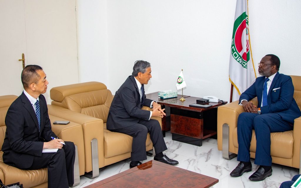 Coopération CEDEAO- Japon : Son Excellence Dr. Omar Alieu Touray, Président de la Commission de la CEDEAO reçoit l’Ambassadeur du Japon près le Nigeria et la CEDEAO, Son Excellence MATSUNAGA Kazuyoshi