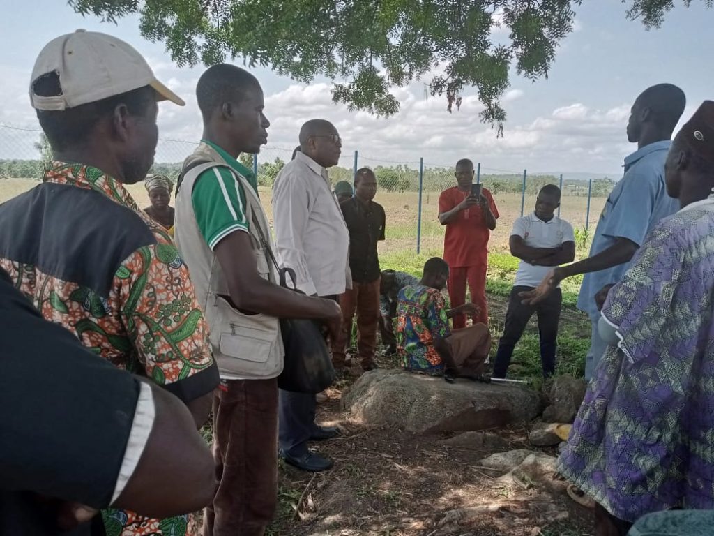 The ECOWAS Resident Representative takes a tour of the achievements of the Regional Agency for Agriculture and Food (RAAF) in northern Togo.