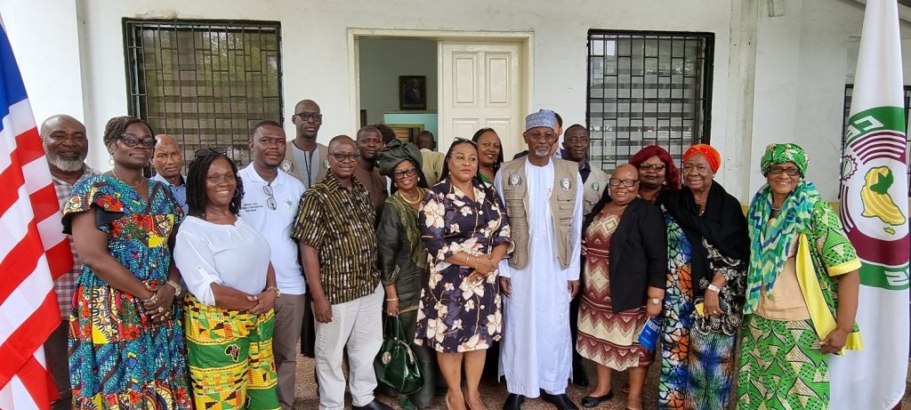 Presidential, Senatorial and Parliamentary Elections in Liberia: the Head of the ECOWAS Electoral Observation Mission, Prof. Attahiru Jega (OFR) met with stakeholders