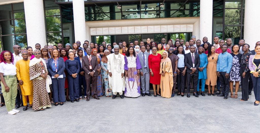 La CEDEAO lance l’édition 2024 du programme d’immersion professionnelle des jeunes diplômes, en vue de favoriser l’intégration régionale et le développement