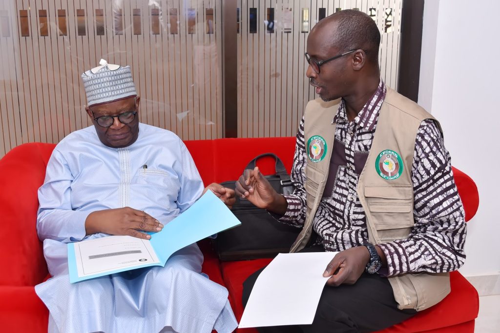 Professor Ibrahim Gambari, Head of the ECOWAS Election Observation Mission, arrives in Dakar.