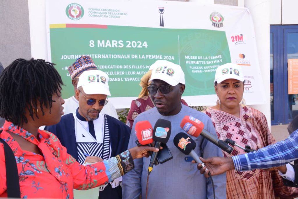 The EGDC and the GIABA celebrated International Women’s Day on 8 March with female students in Dakar.