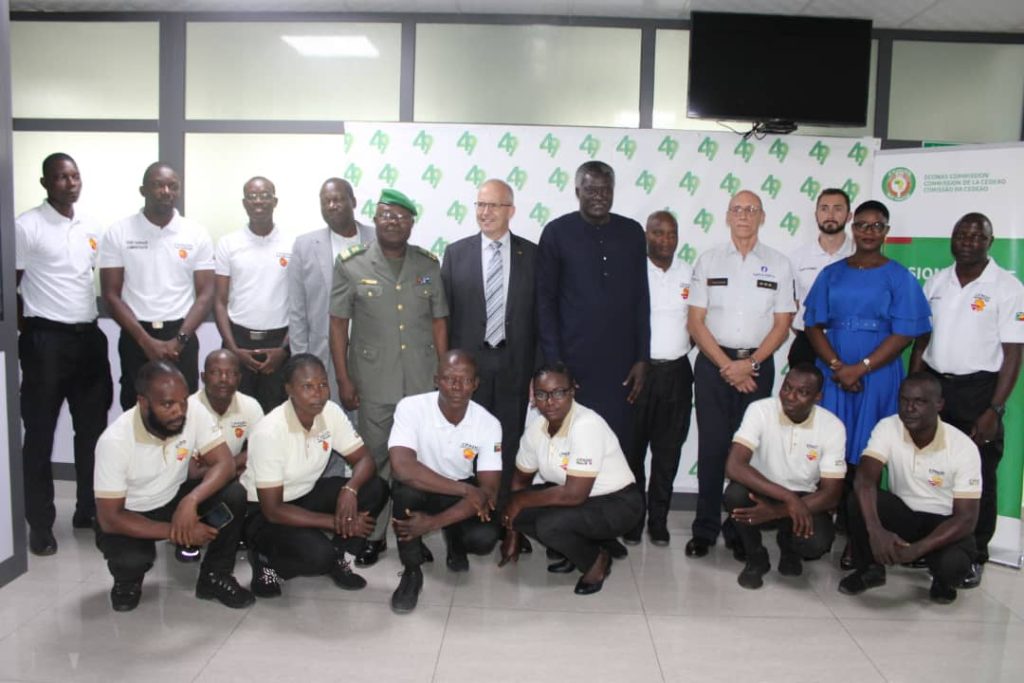 Strengthening the Actions of the Post-Conflict Demining and Pollution Control Training Centre (CPADD): the Epsao Project Donates a Landcruiser Pickup Vehicle and Demining Equipment