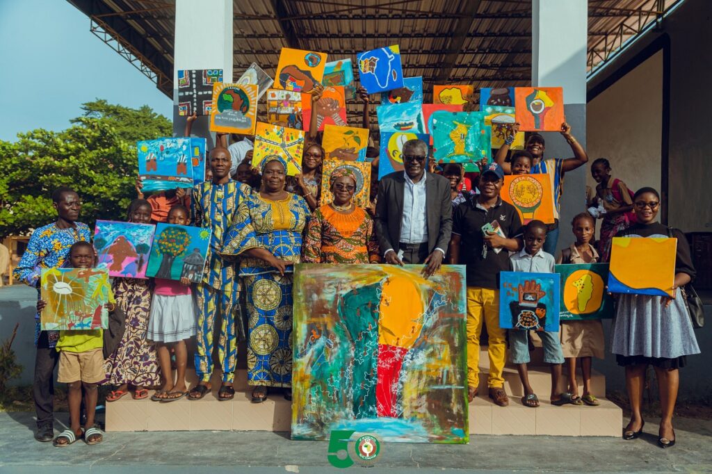 ECOWAS organises creative and educational workshops with young students as part of its fiftieth anniversary celebrations in Benin.