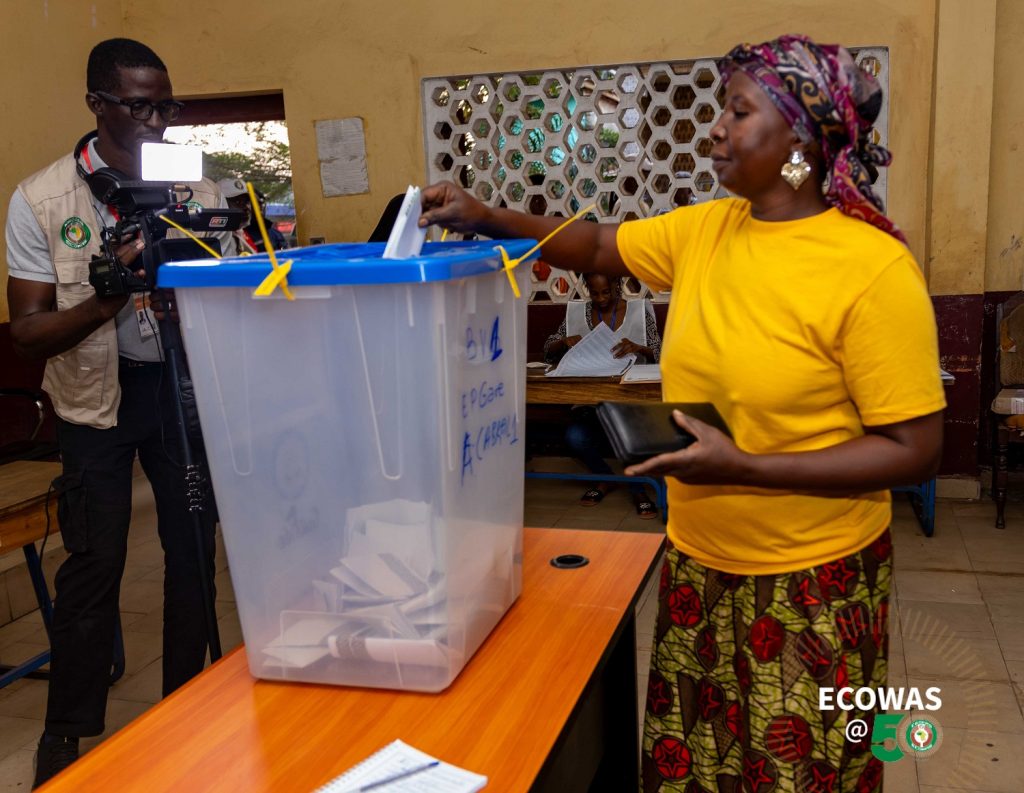 Guineans go to the Polls to elect their new President of the Republic.