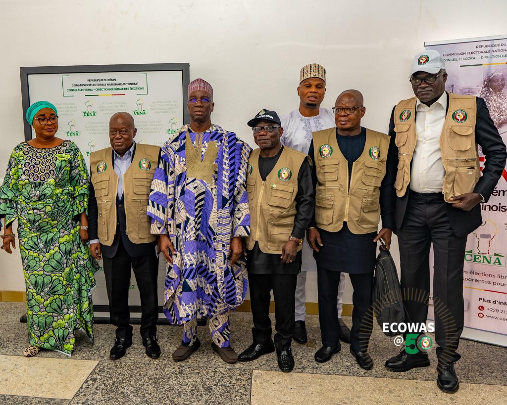 H.E. NANA AKUFO-ADDO, HEAD OF THE ECOWAS ELECTION OBSERVATION MISSION, MEETS WITH ECOWAS OBSERVERS AND OFFICIALS FROM THE INSTITUTIONS RESPONSIBLE FOR ORGANISING THE PRESIDENTIAL ELECTION ON 12 APRIL IN BENIN.